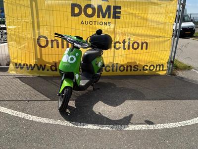 Overzichtsfoto van Super SOCO CUx Elektrische scooter